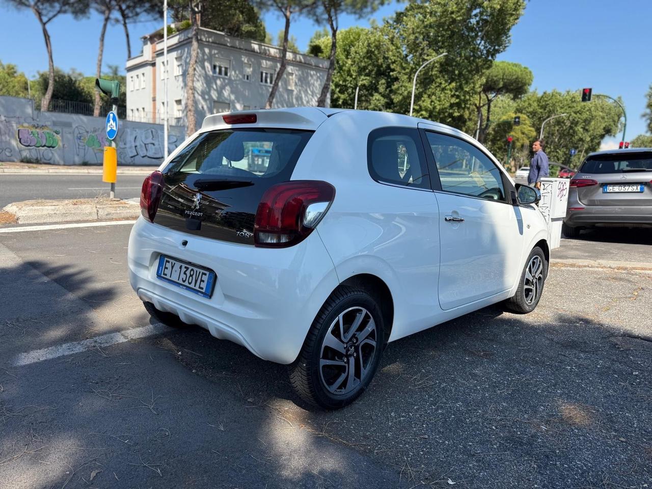 Peugeot 108 PureTech 82 3 porte Allure TOP!