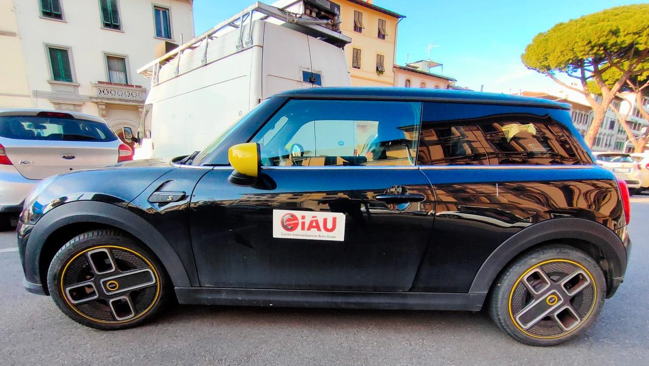 Mini Cooper SE Yours Neopatentati