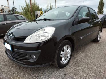 Renault Clio Storia 1.2 16V 5 porte GPL Dynamique