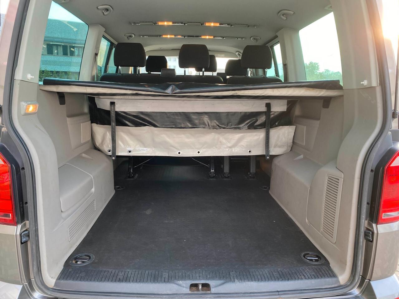 Volkswagen Transporter 2.0 TDI PC Kombi