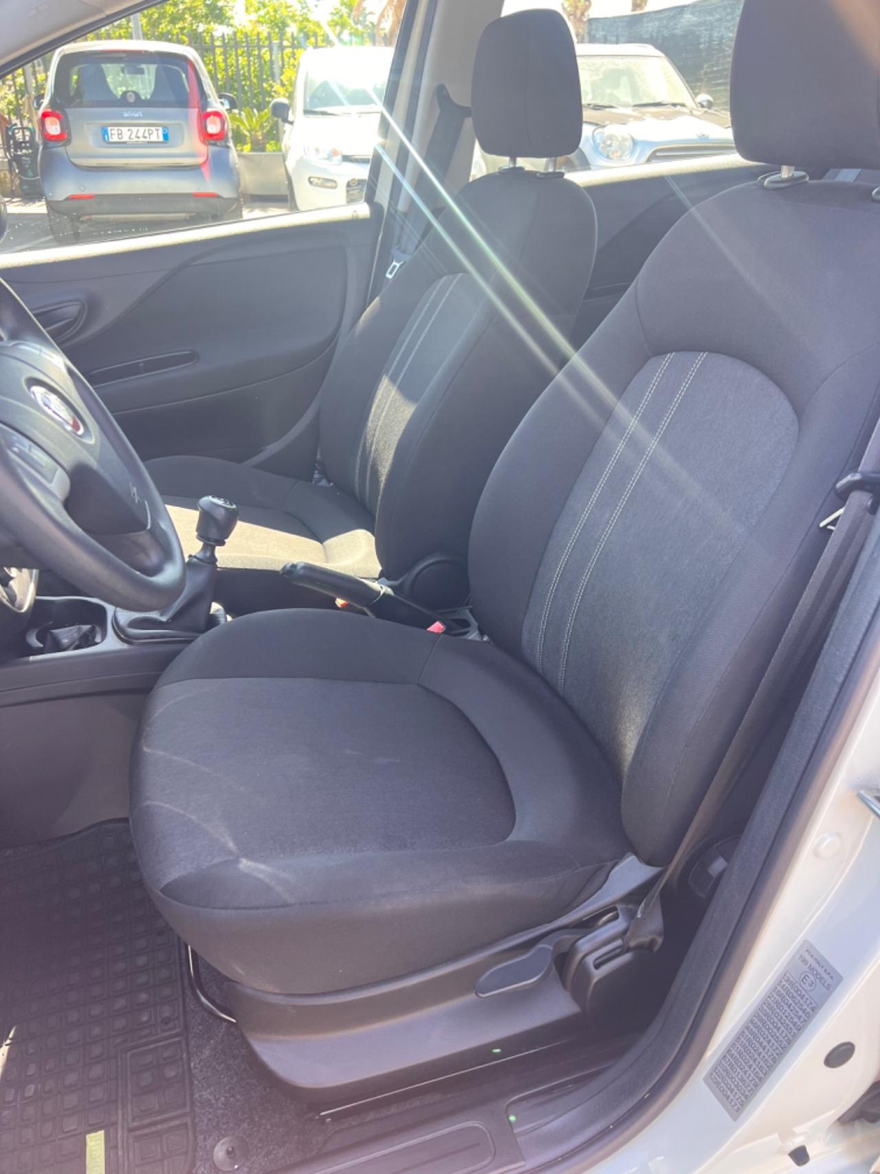Fiat Punto 1.4 8V 5 porte Easypower Street