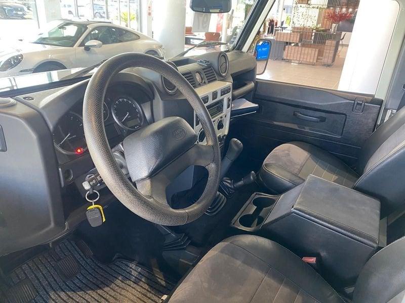Land Rover Defender Defender 90 2.4 TD4 SW