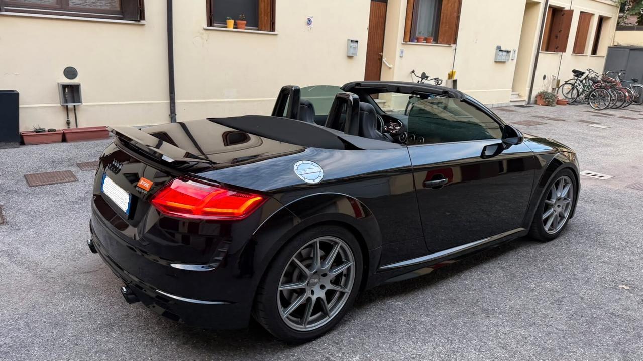 Audi TT Roadster 45 TFSI quattro S tronic