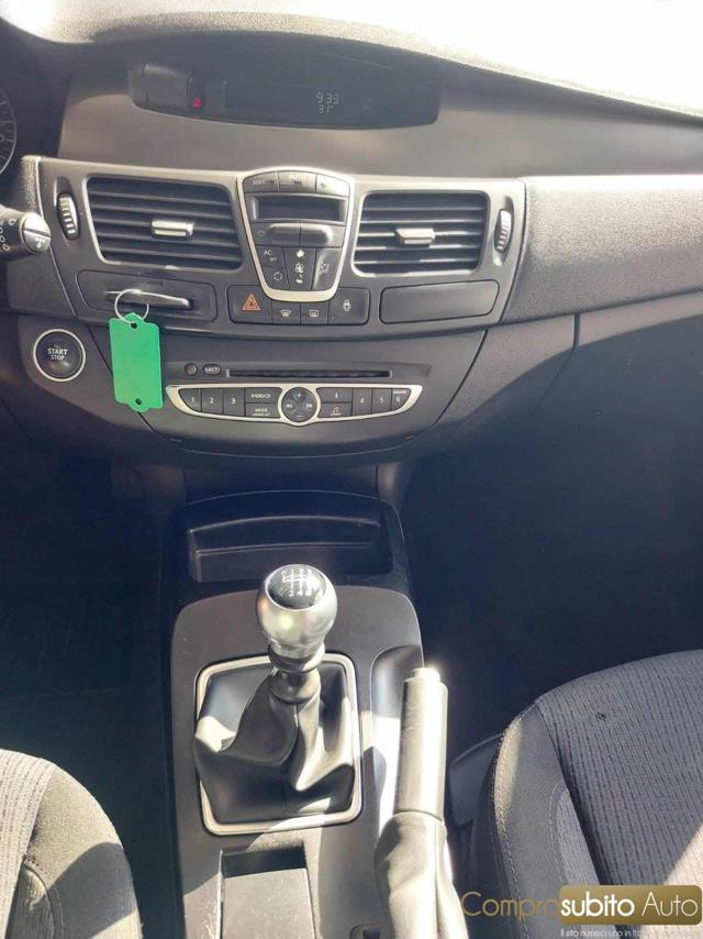 RENAULT Laguna 2.0 dCi 150CV SporTour Nav