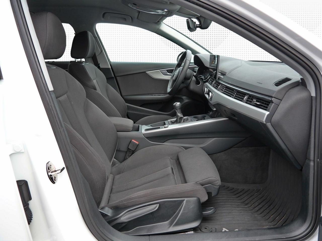 Audi A4 ADVANCED SPORT - ALLESTIMENTO N 1 AUTOCARRO 4 POSTI