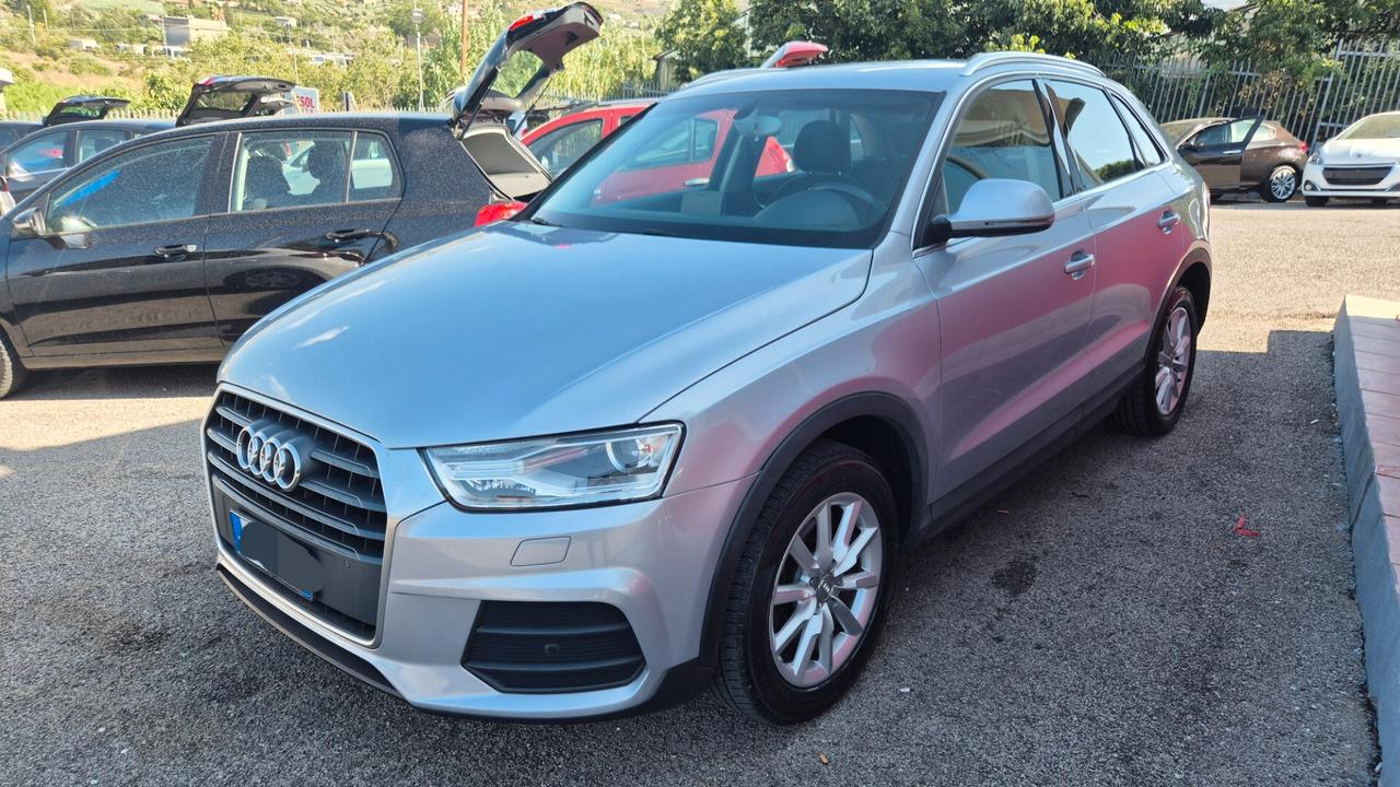 Audi Q3 2.0 TDI 150 CV Design
