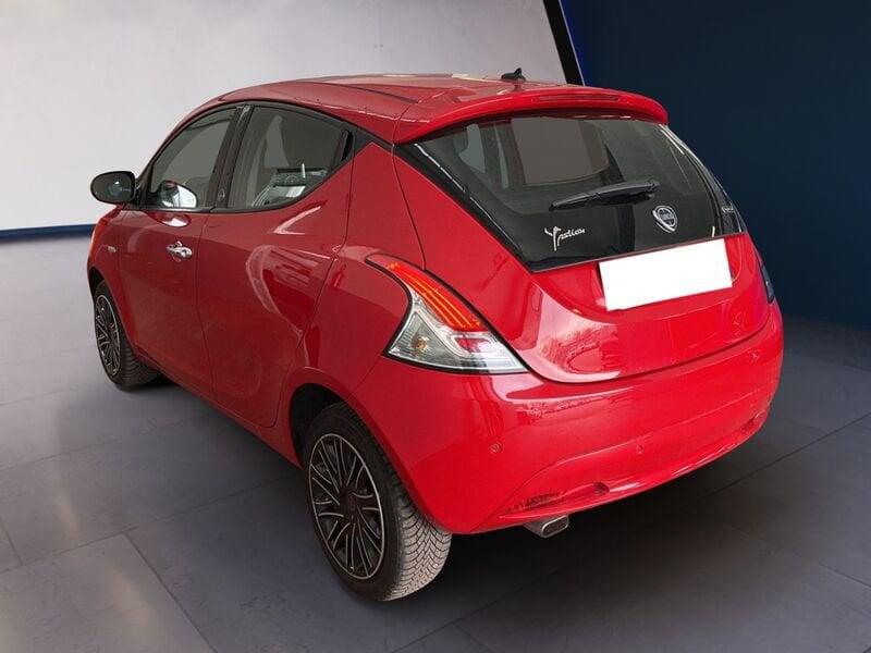 Lancia Ypsilon III 2015 1.0 hybrid Gold s&s 70cv