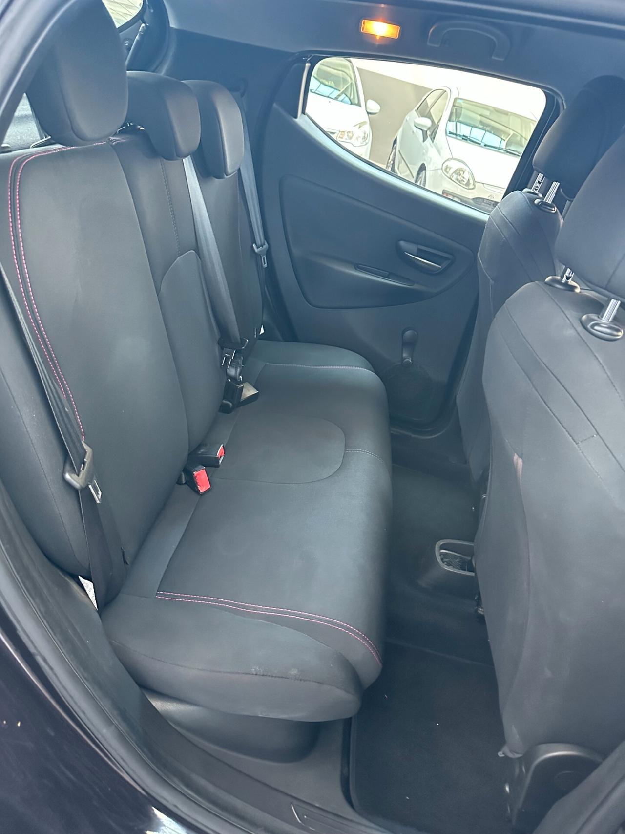 Lancia Ypsilon 1.2 Benz, Euro 6B, impecabb, si neopat