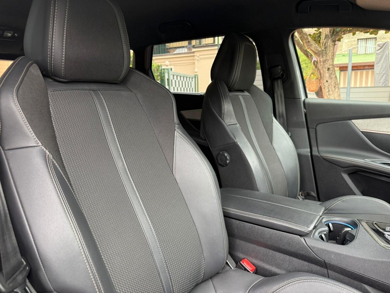 Peugeot 5008 BlueHDi 130 S&S EAT8 GT