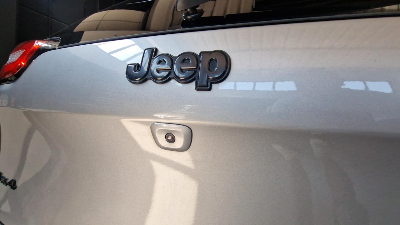 Jeep Cherokee 2.2 Mjt II 4WD Active Drive II Overland
