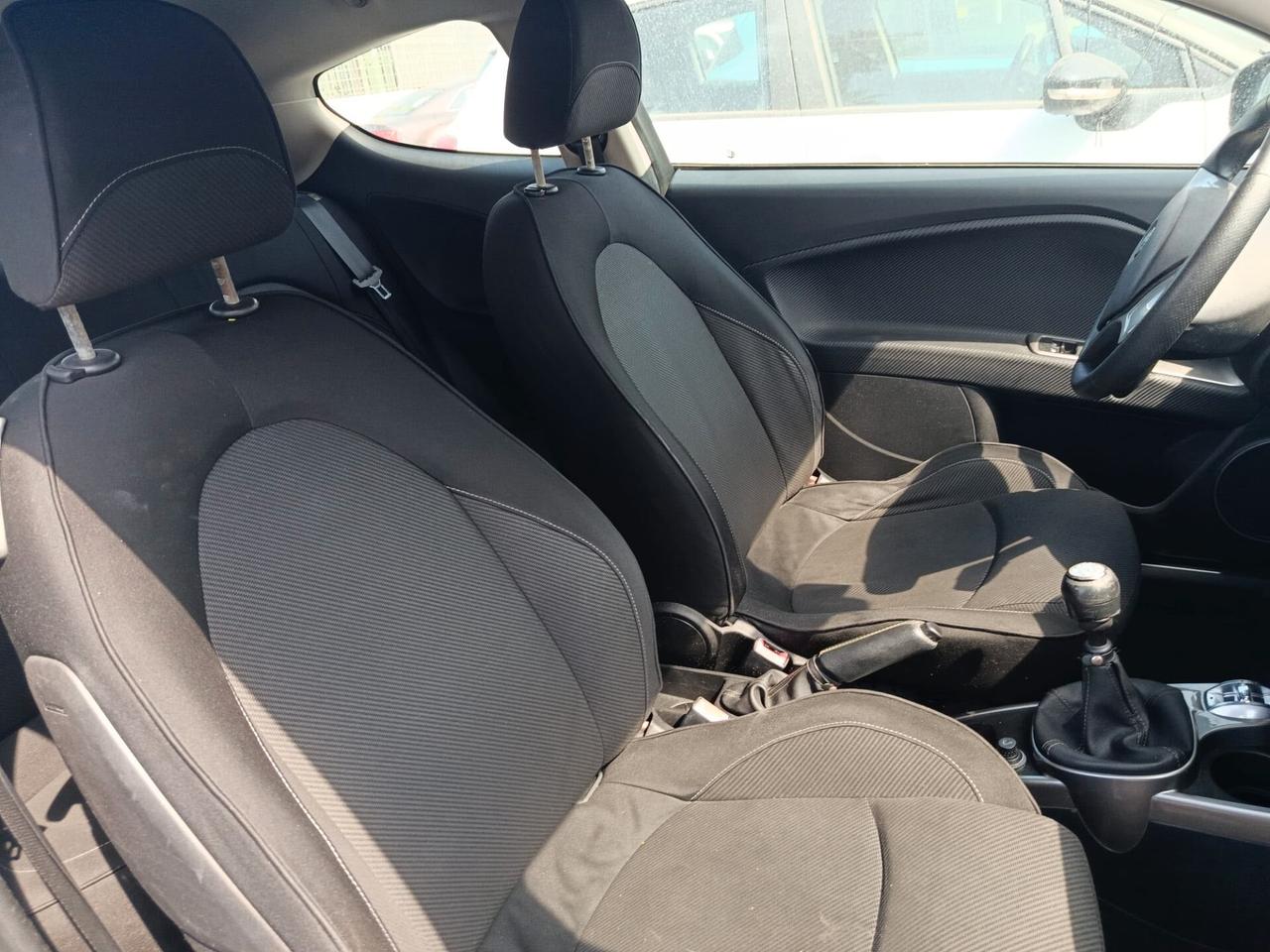 Alfa Romeo MiTo 1.6 JTDm 16V Distinctive Sport Pack