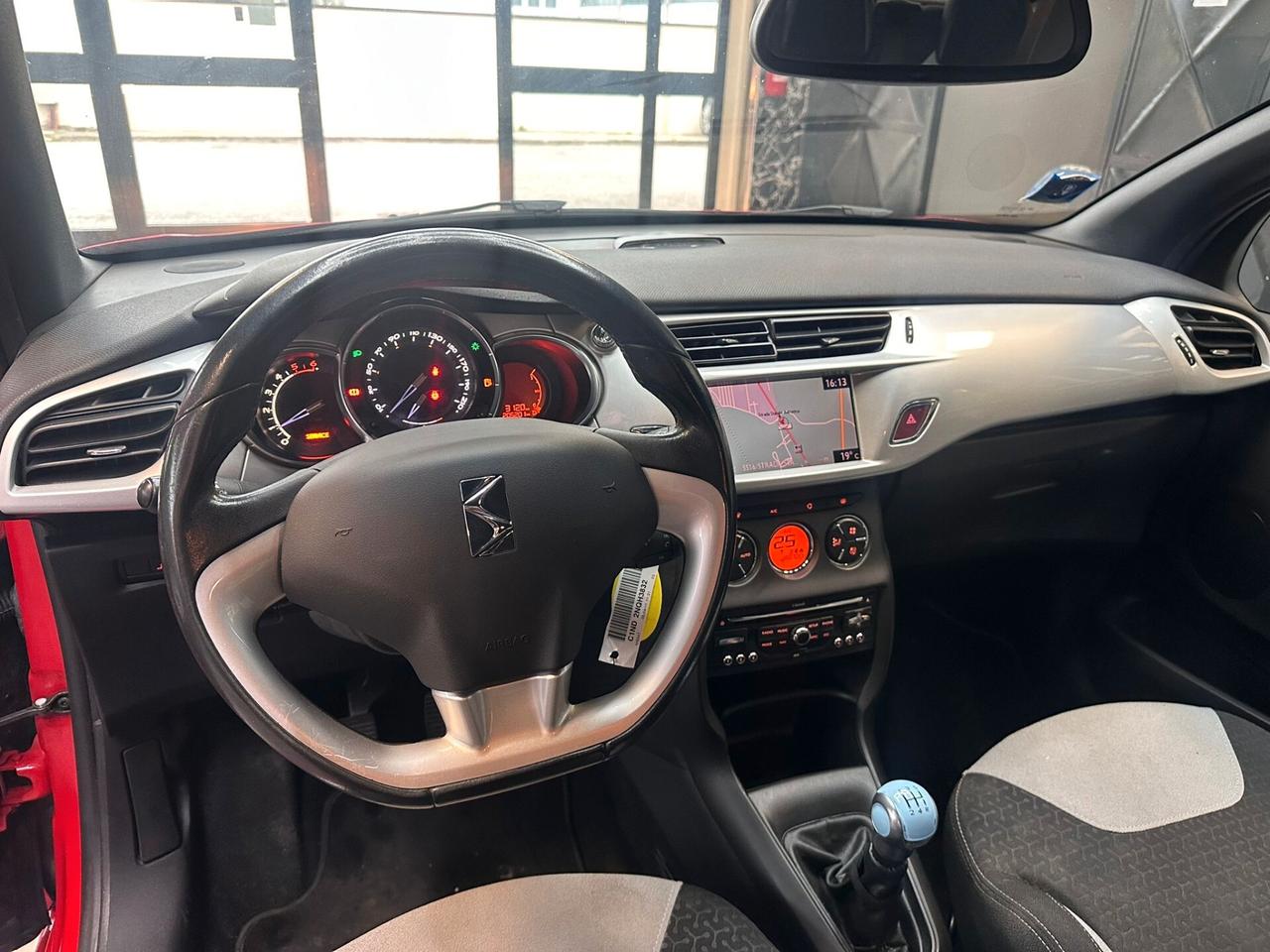 Ds DS3 3 1.4 HDi 70 Just Black