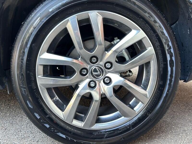 Lexus NX Hybrid Premium 4WD MY22