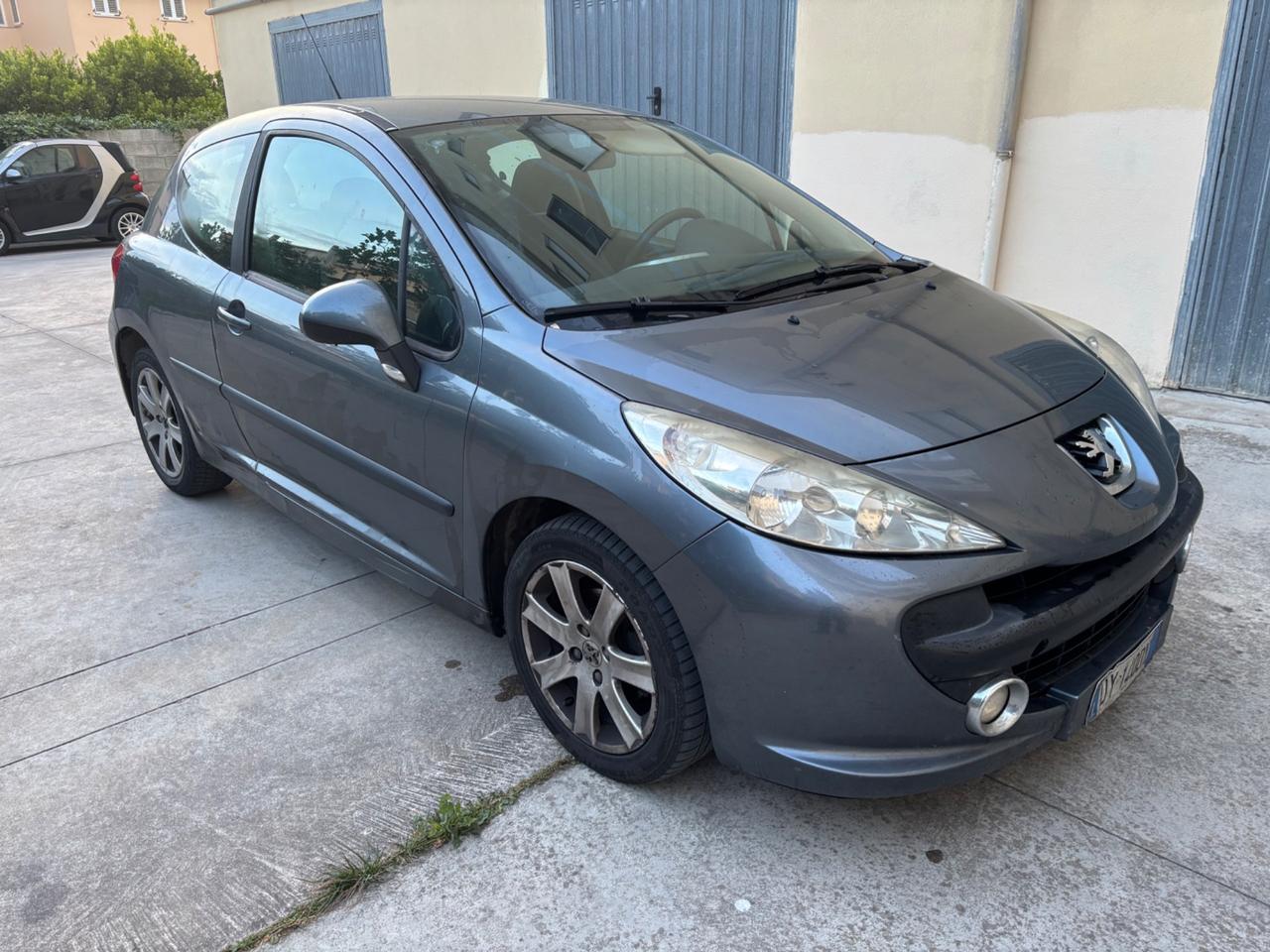 Peugeot 207 1.4 HDi 70CV 3p. Access
