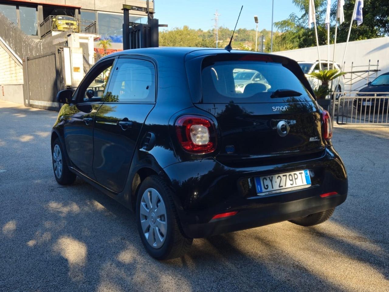 Smart ForFour EQ Pure