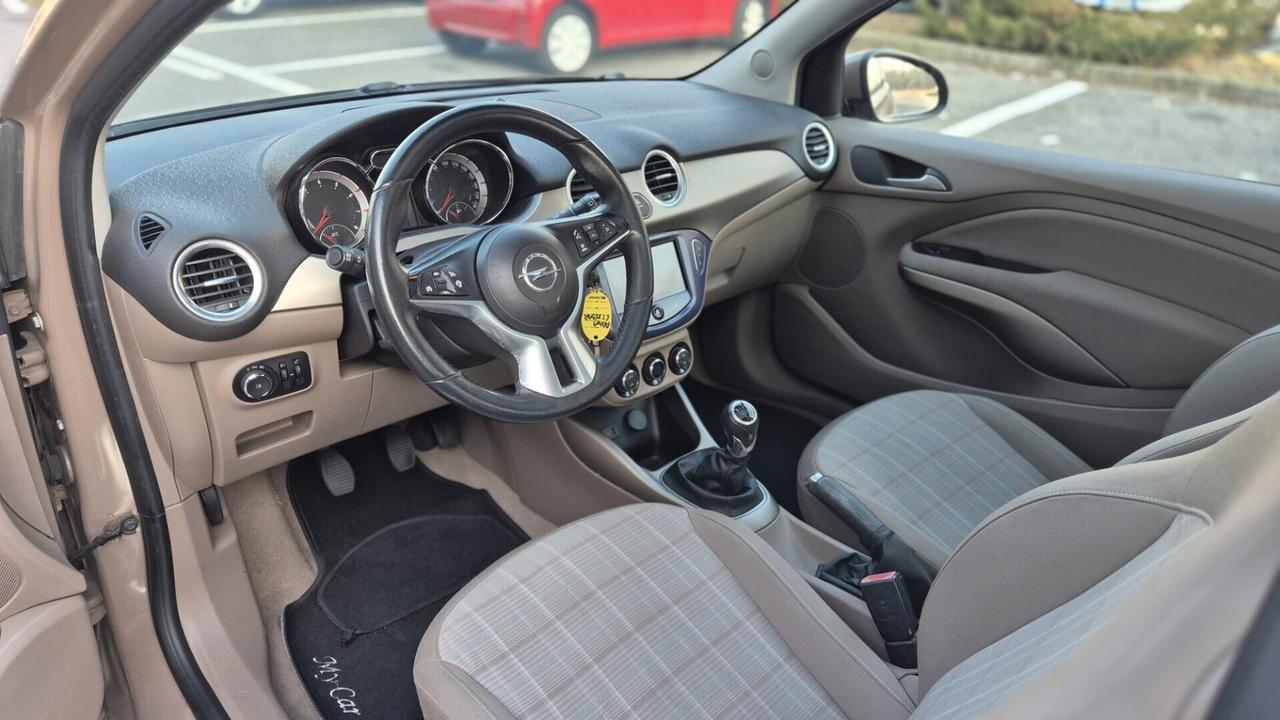 Opel Adam 1.2 70 CV White/Black Link