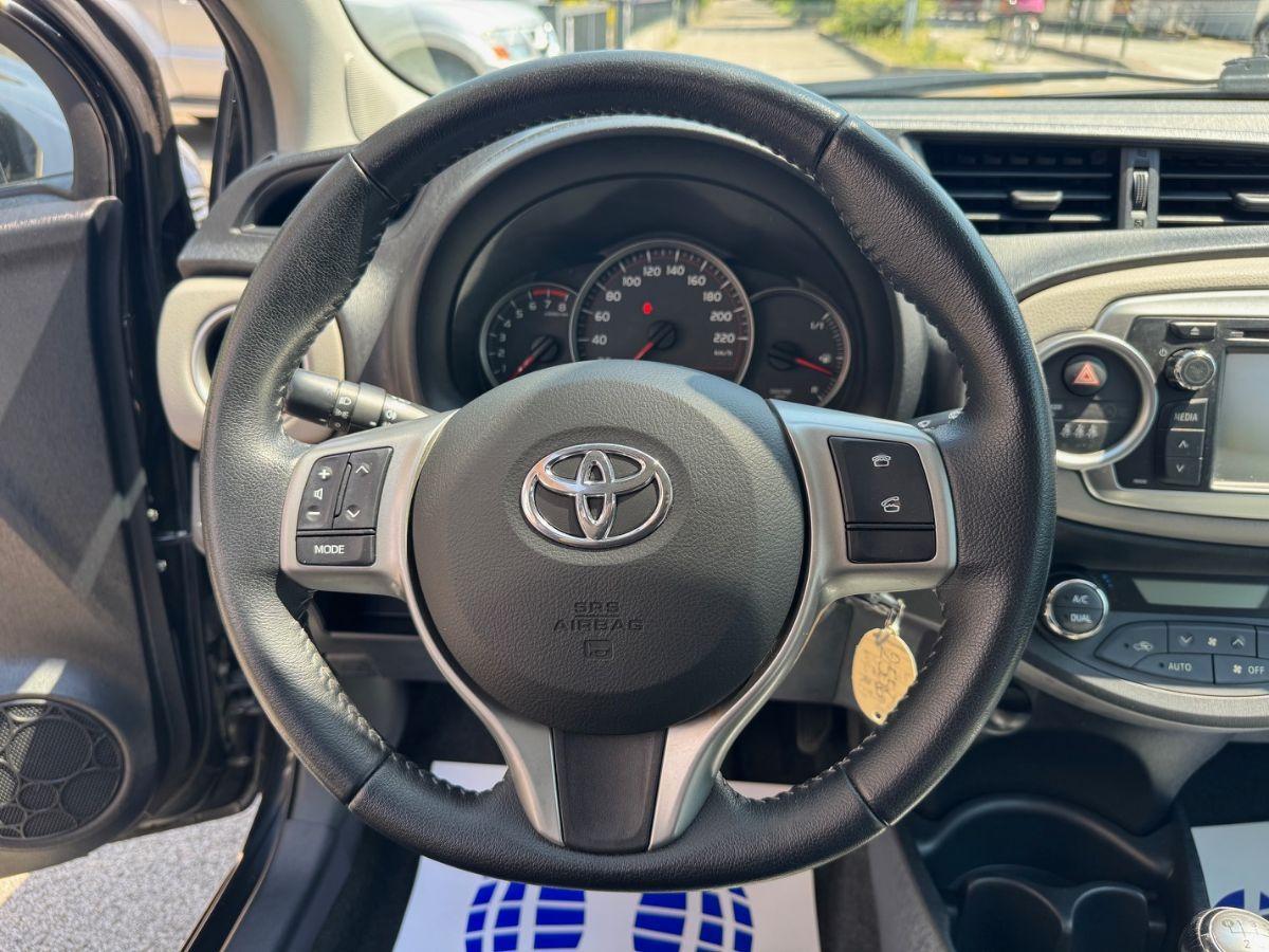 TOYOTA - Yaris - 1.3 5 porte Lounge #1PROP. #TAG.CERTIFICATI
