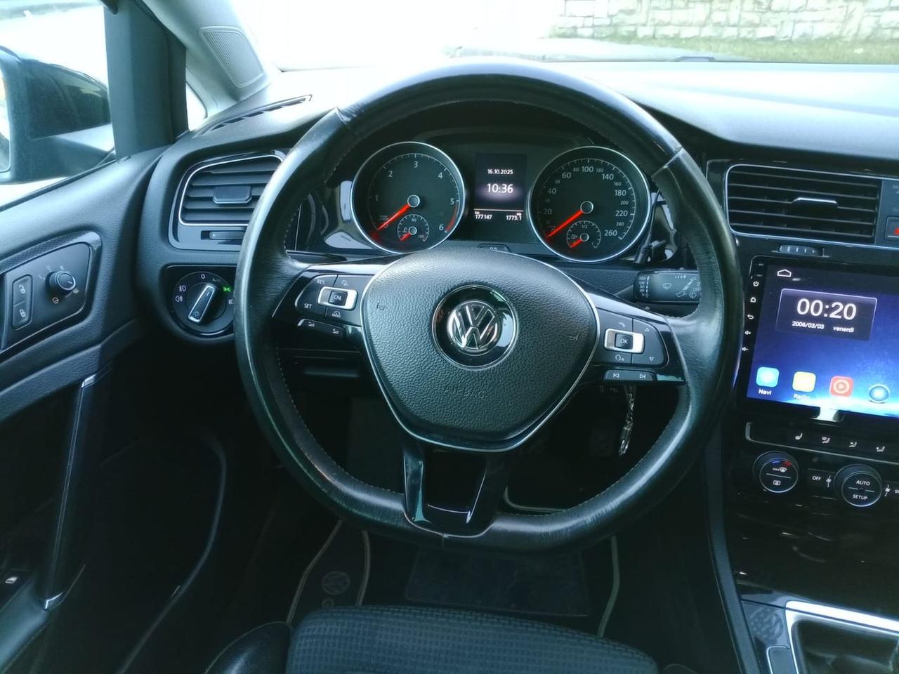 Volkswagen Golf Highline 2.0 TDI BlueMotion  #7353