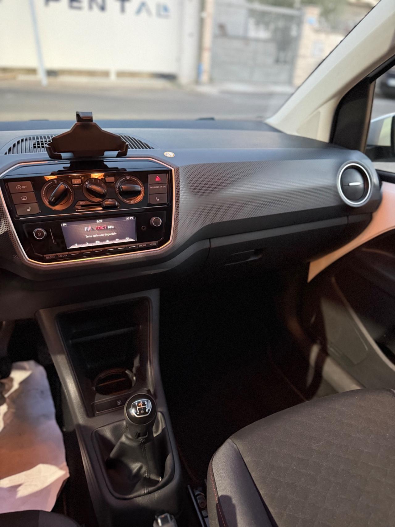 Volkswagen up! 1.0 75 cv 5p.-2018/LED/PANO/LEGA
