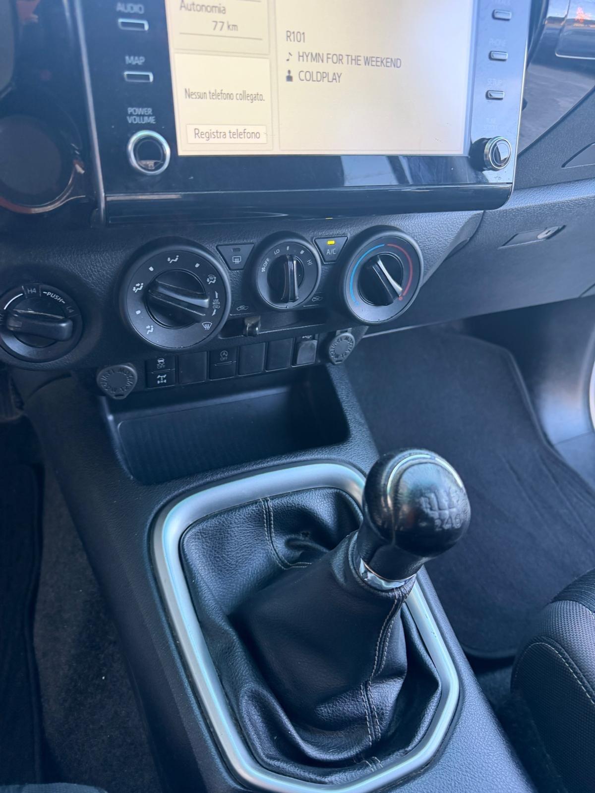 TOYOTA Hilux 2.4 D-4D 4WD 4 porte Double Cab Executive