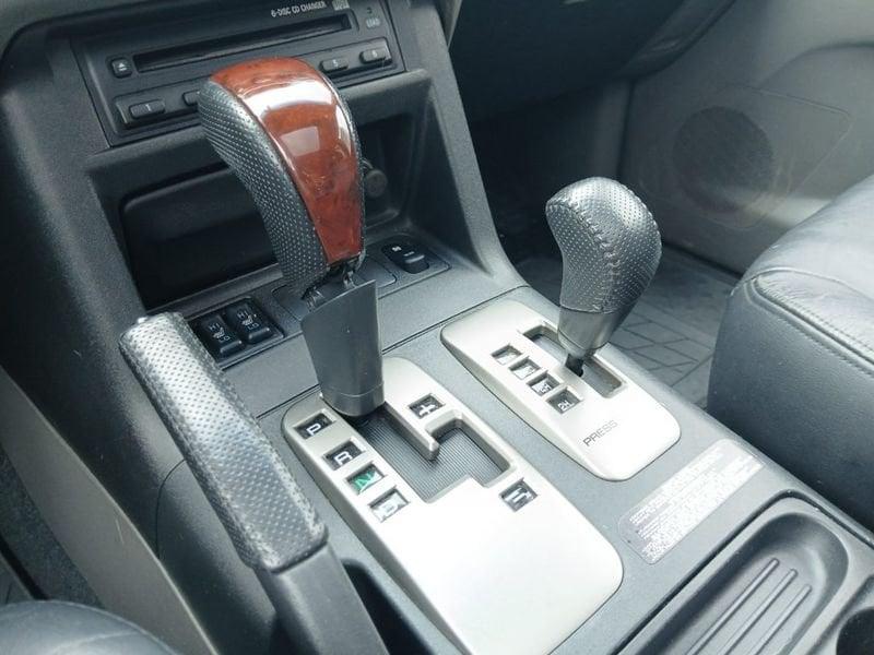 Mitsubishi Pajero 3.2 16V DI-D 5p. GLS2 7 POSTI