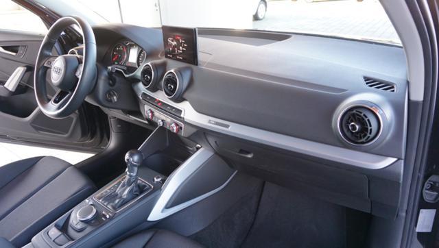 AUDI Q2 30 TDI S tronic Business