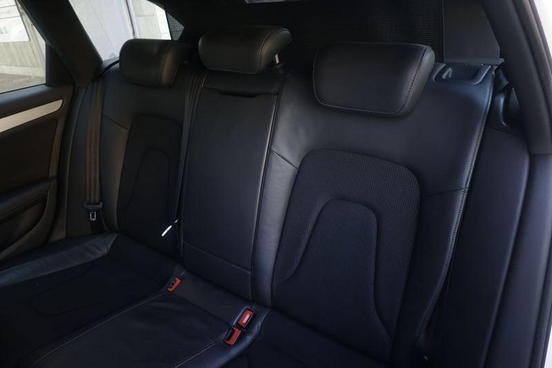 Audi A4 Audi A4 Avant 3.0 V6 tdi quattro s-tronic 176KW ANNO 2010