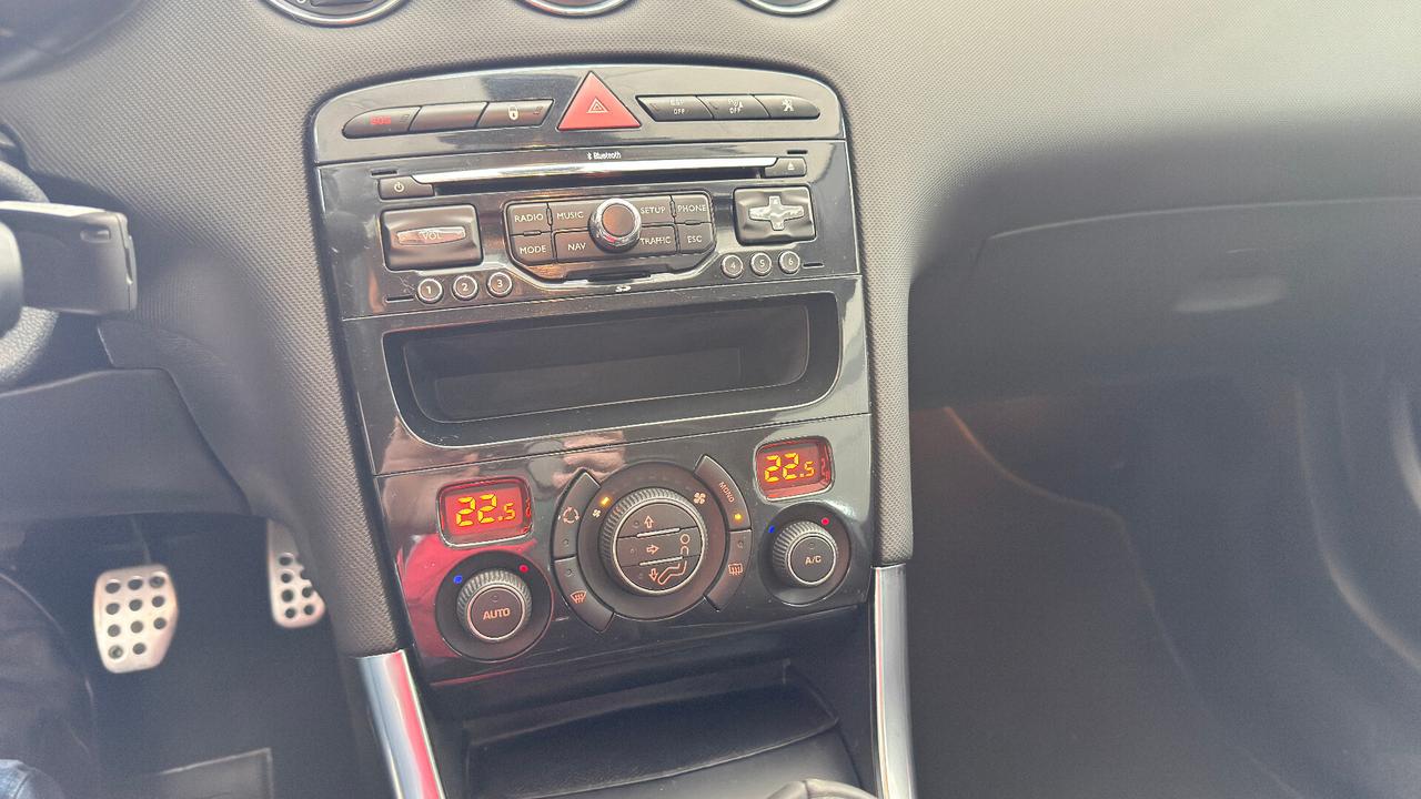 Peugeot 308 1.6 e-HDi 112CV Stop&Start CC Allure