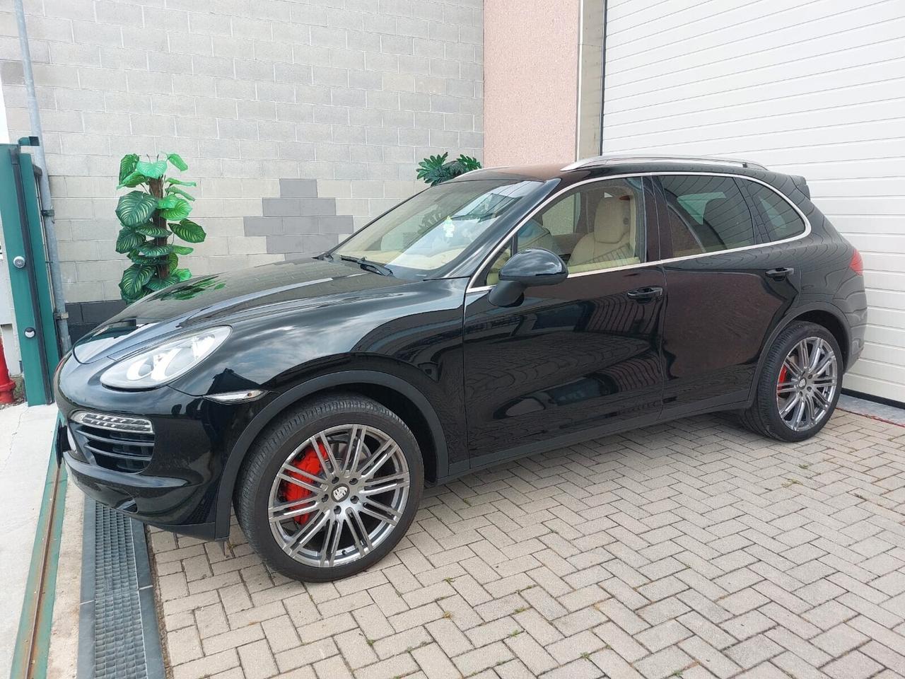 PORSCHE CAYENNE 3.0 V6 TDI 245cv CRHONO SPORT !!!
