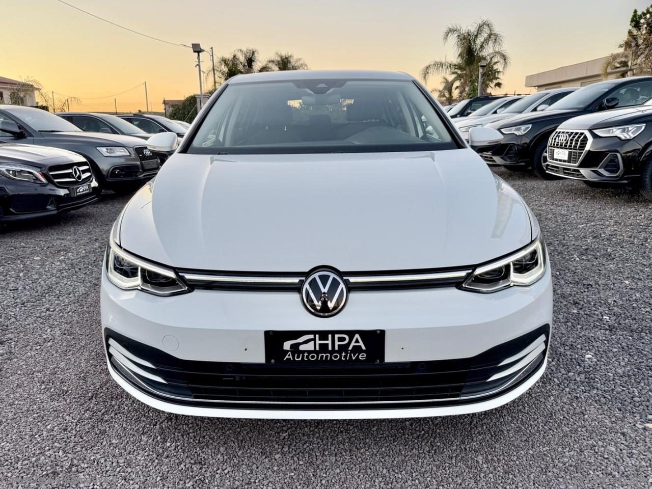 VOLKSWAGEN Golf 1.5 TSI 150CV Style NAVI IQ-LIGHT RETROCAMERA