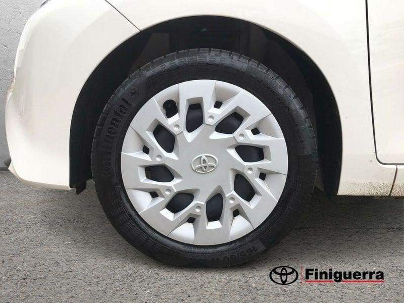 Toyota Aygo Connect 1.0 VVT-i 72 CV 5 porte x-play