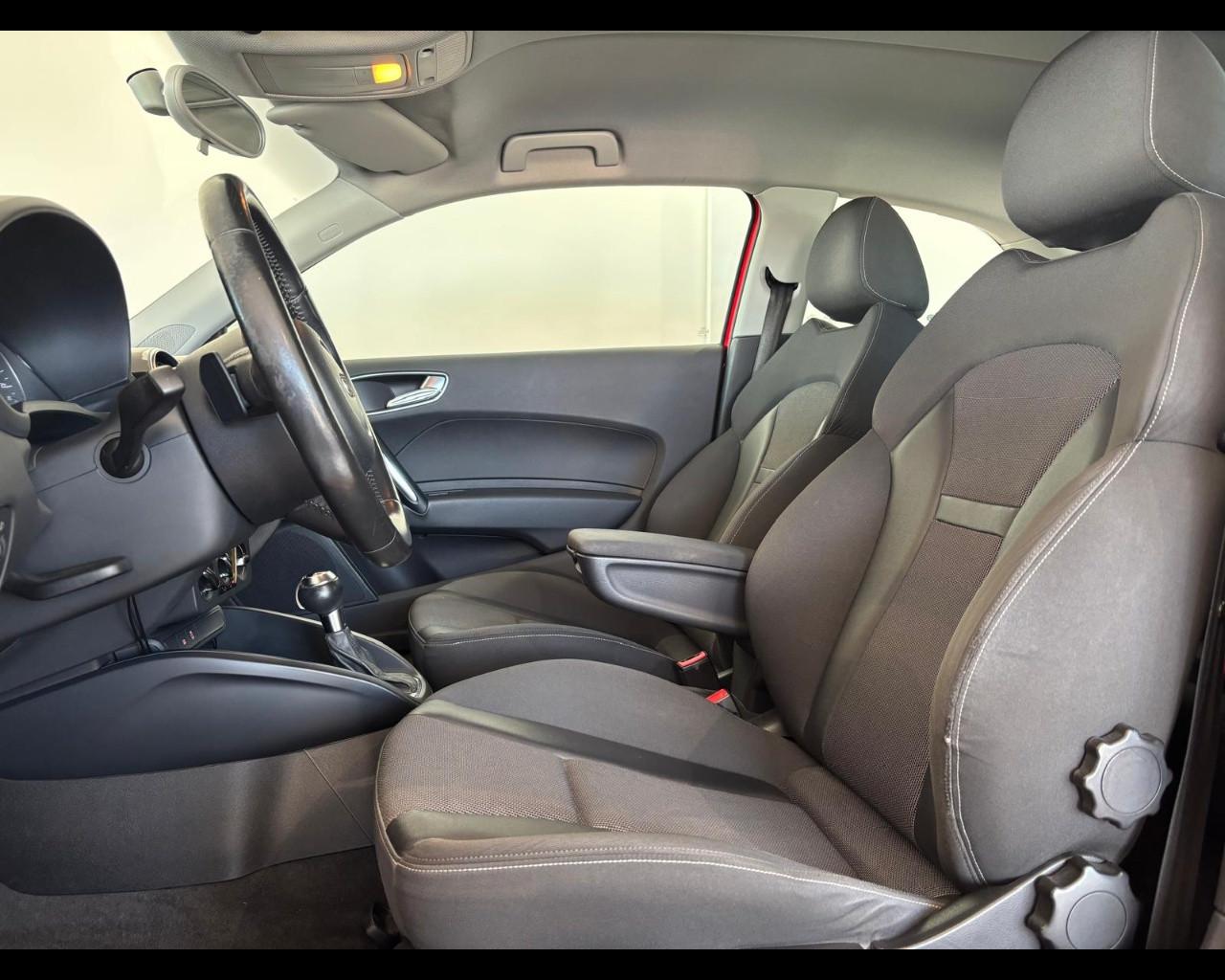 AUDI A1 1.4 TFSI AMBITION S-TRONIC