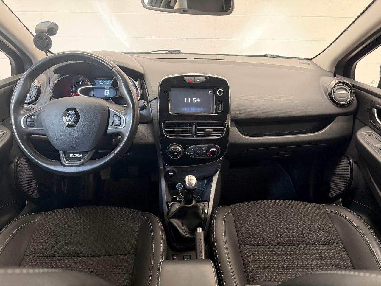Renault Clio dCi 8V 90 CV 5 porte Moschino Intens
