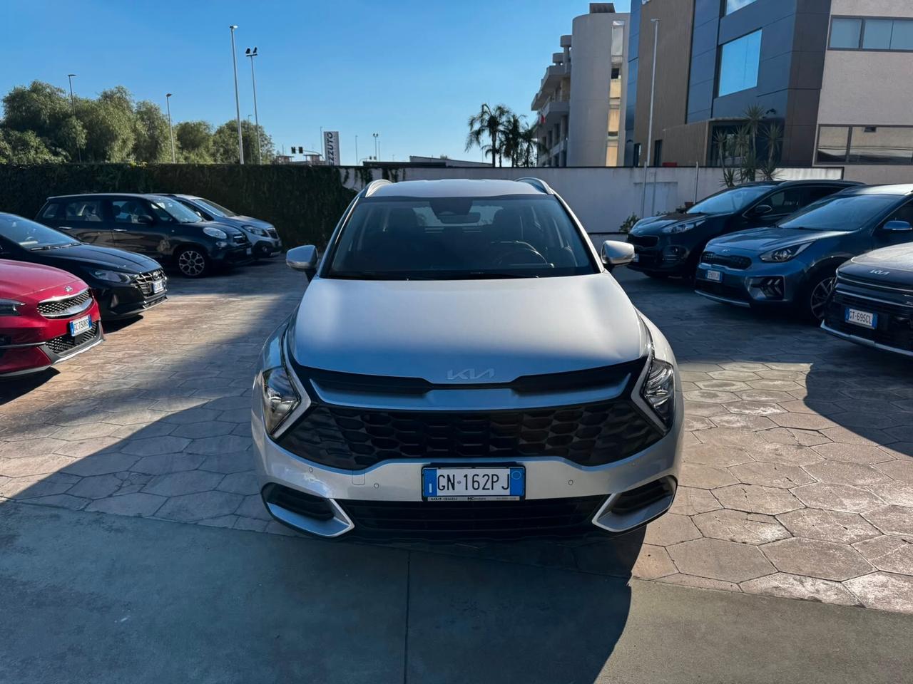 KIA SPORTAGE 1.6 DIESEL HYBRID 2023 ACCESSORIATA