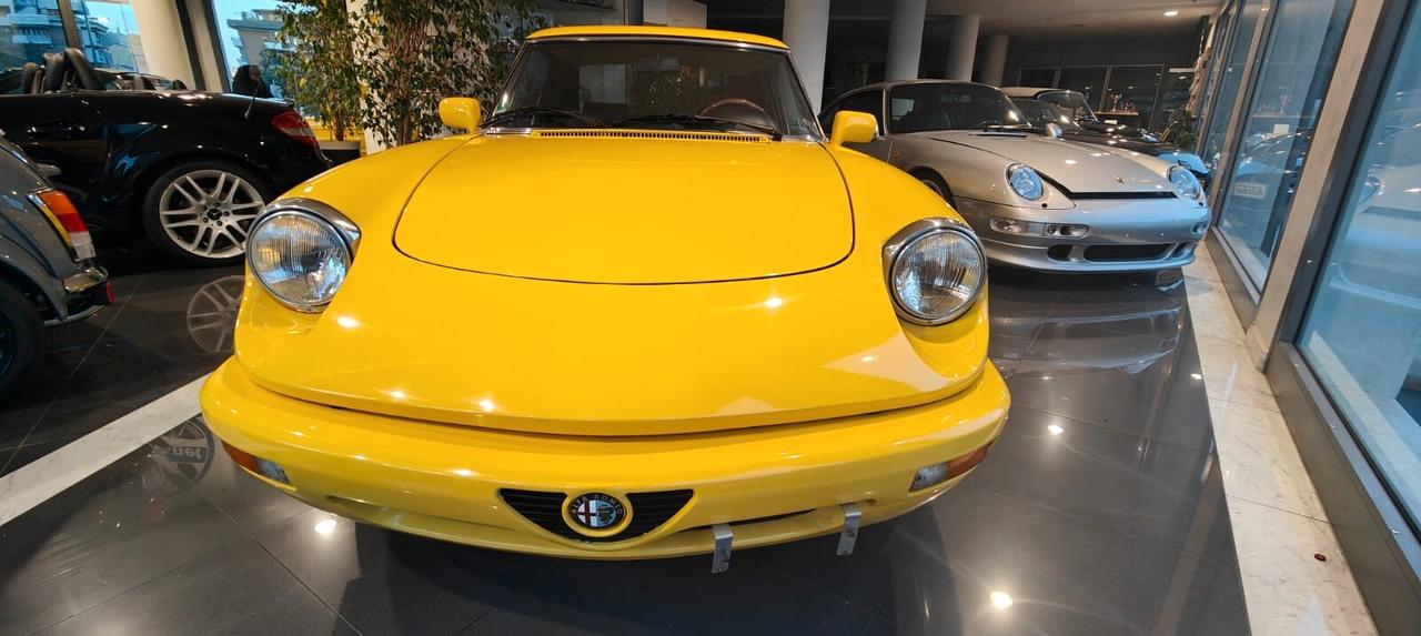 Alfa Romeo Spider Alfa Romeo Duetto Spider 2.0 i 4° serie