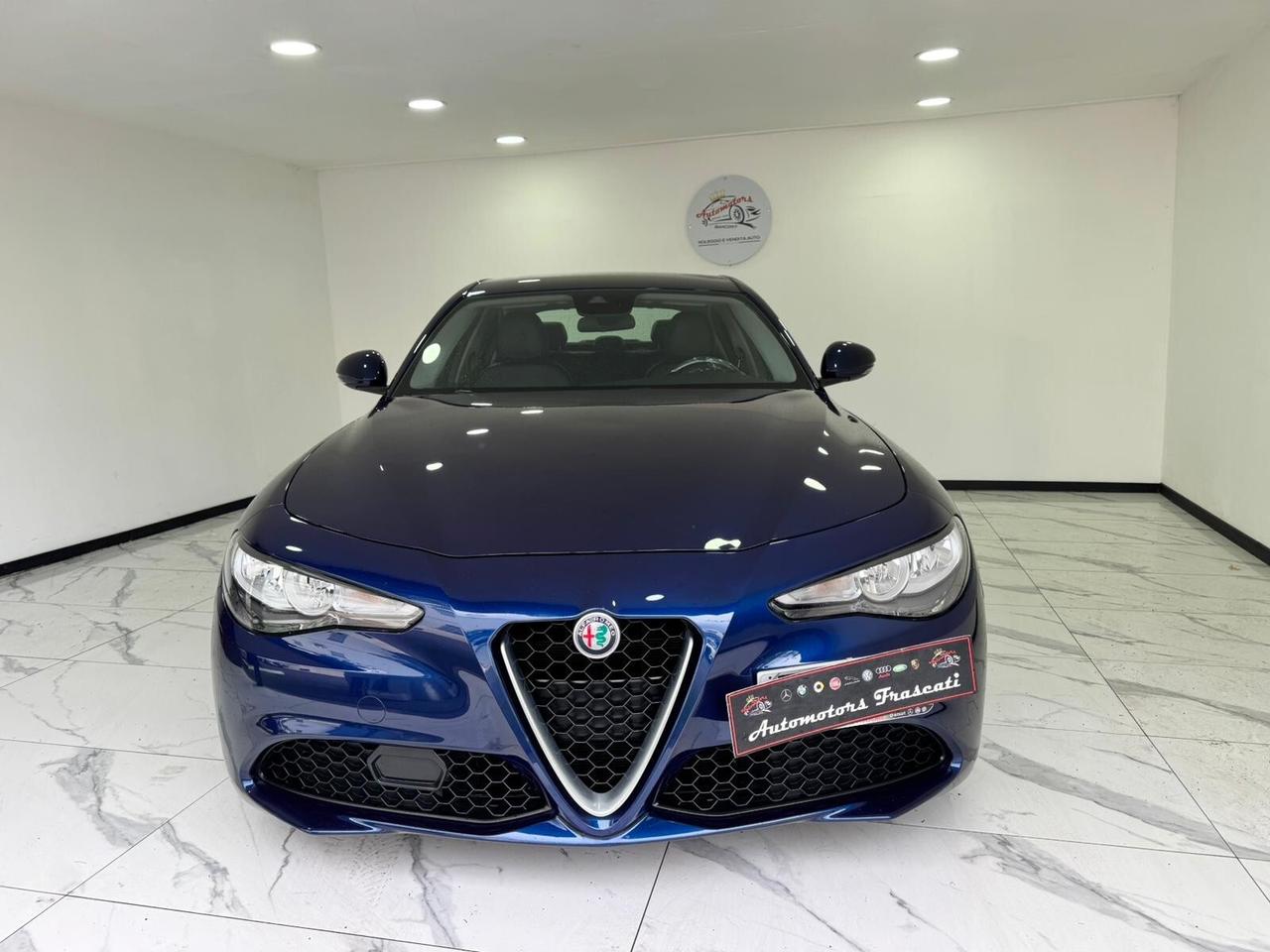 Alfa Romeo Giulia 2.2 Business Sport edition-180cv -AUTOM-GARANTITA-2018