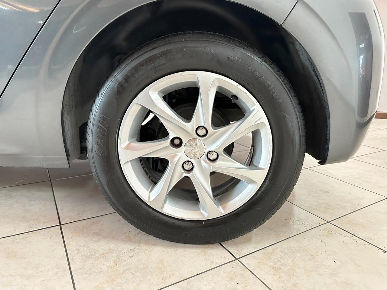 Peugeot 208 1.4 HDi 68 CV 5 porte Active BUSINESS