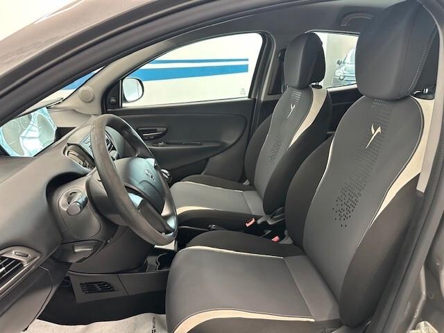 Lancia Ypsilon 1.2 8v Elefantino 69cv *74.000 KM * EURO6 *