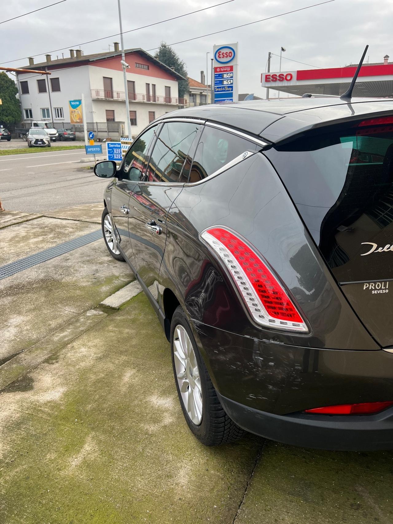 Lancia Delta 1.4 T-Jet 120 CV Silver Ecochic GPL