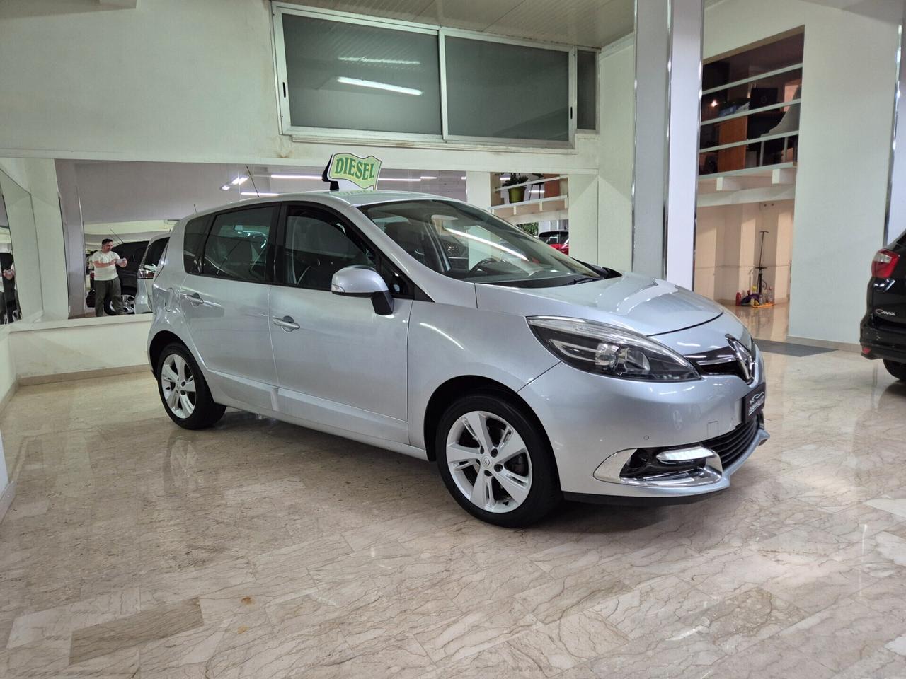 Renault Scenic X-Mode 1.5 dCi 110 CV Luxe-Privilege