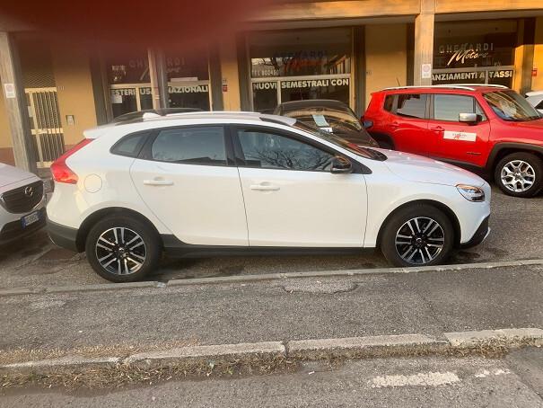 Volvo V40 Cross Country V40 Cross Country D2 Geartronic Style Plus