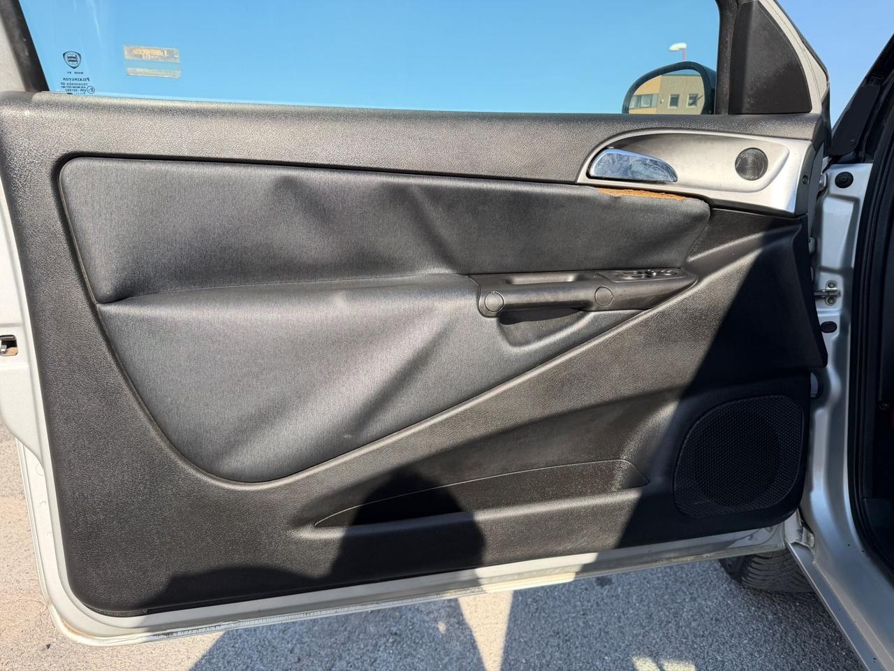Lancia Ypsilon MODAMILANO 150000 KM