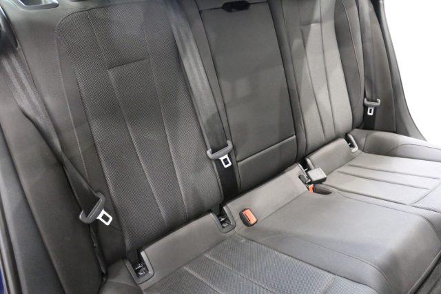 AUDI A4 40 TDI quattro S tronic Business Advanced