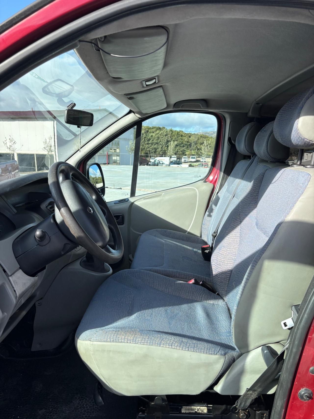 Renault Trafic 2.5 dCi/140 9 Posti