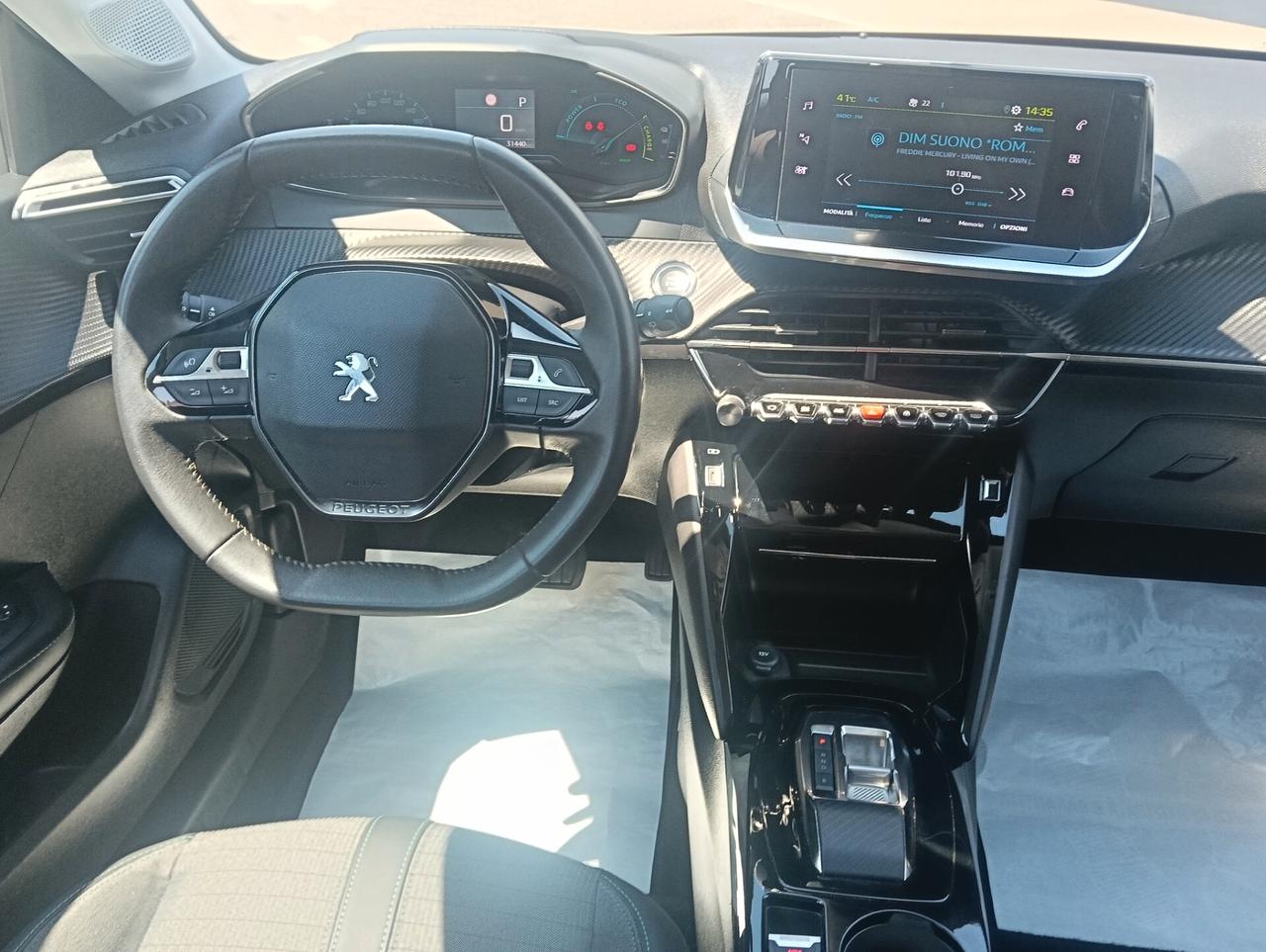 Peugeot 208 motore elettrico 136 CV 5 porte Allure Pack
