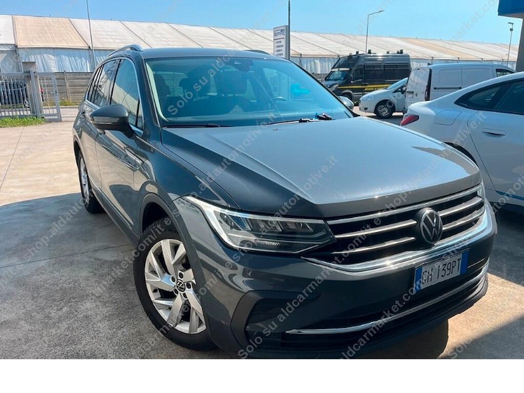 Volkswagen Tiguan 2.0 TDi 150cv DSG da VETRINA