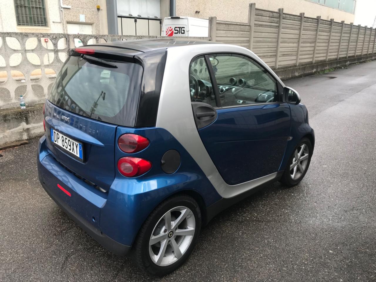 Smart ForTwo 1000 52 kW coupé limited two