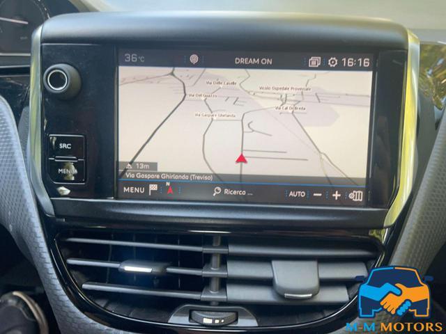 PEUGEOT 208 1° Allure ?neo patentati ?