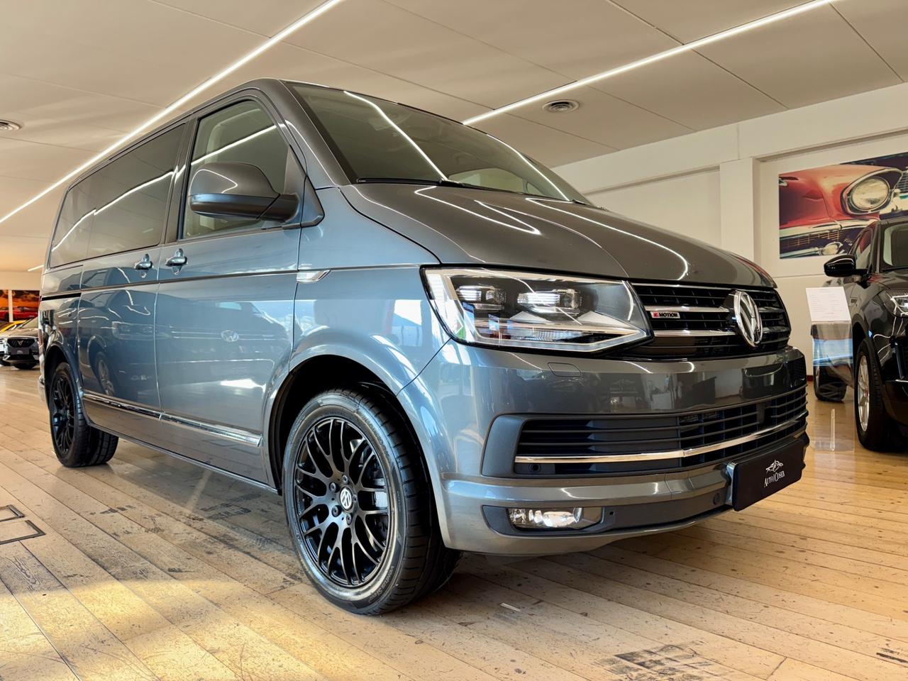 Volkswagen Multivan BULLI - WEBASTO - PARQUET - GANCIO
