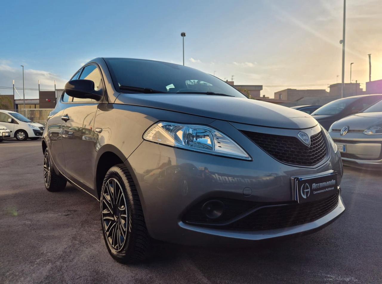 Lancia Ypsilon 1.2 69 CV Gold
